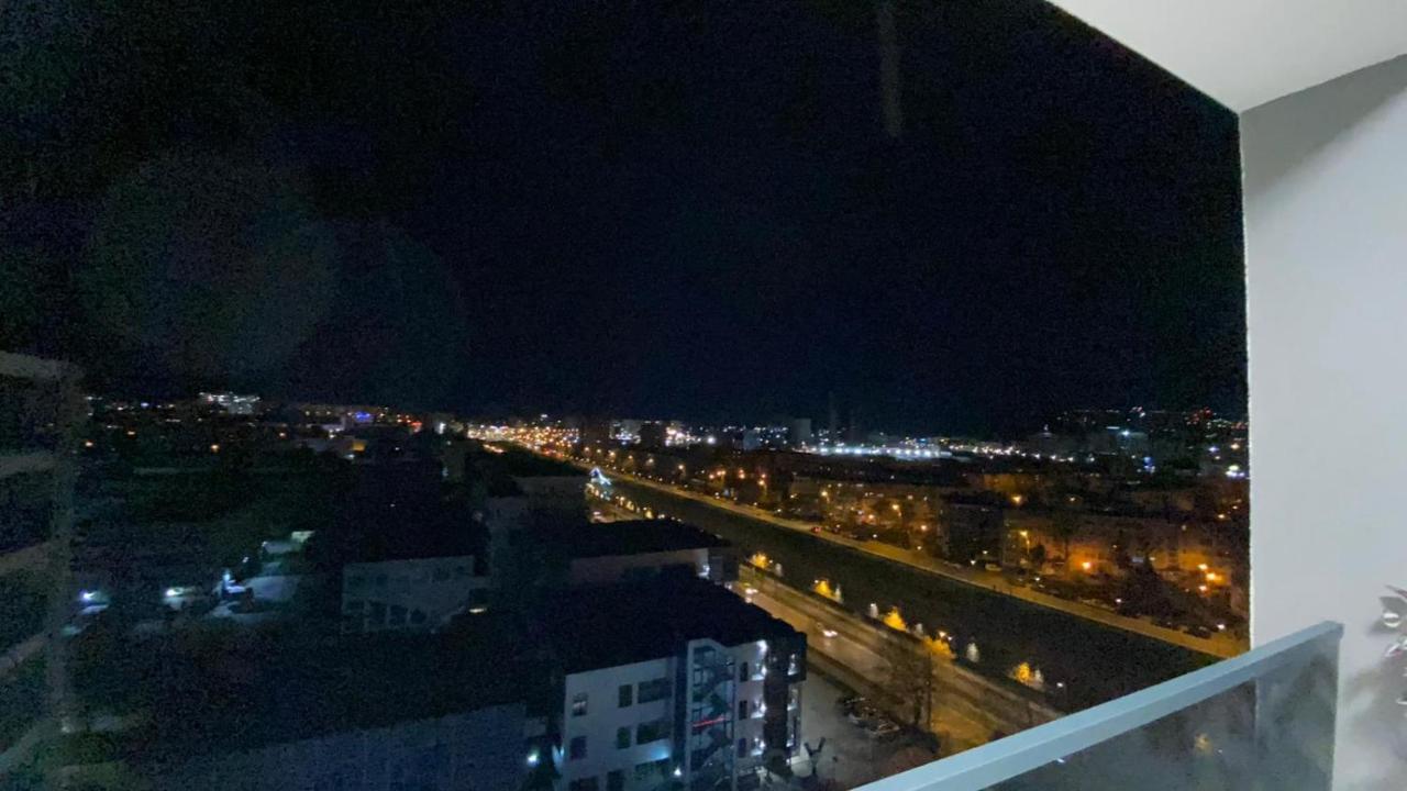 Palas Mall Apartment Q Residence Iasi Exterior photo